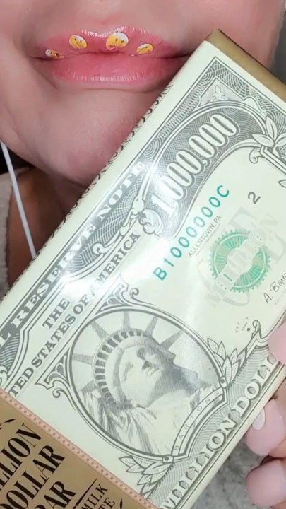 ASMR Satisfying Eating Chocolate 🍫