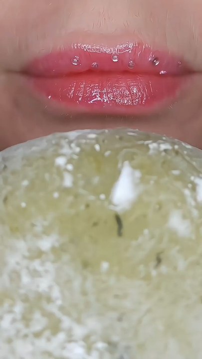 ASMR Satisfying Eating Matcha Mochi