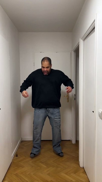 Léger comme une plume 😎😂😅🤣 #humour #drole #dance #danse