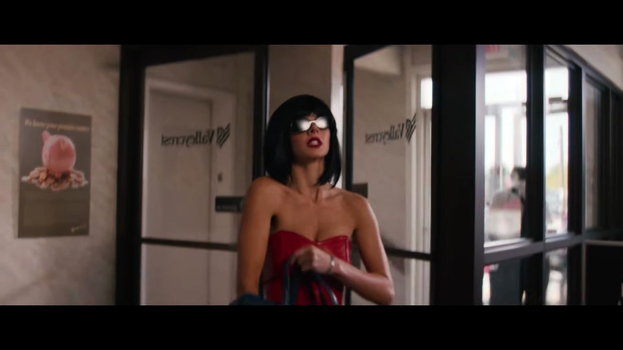Carolina Caroline Trailer