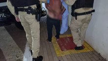 Acusado de tentar matar o próprio filho a facadas, homem é preso pela Polícia Militar em Cascavel