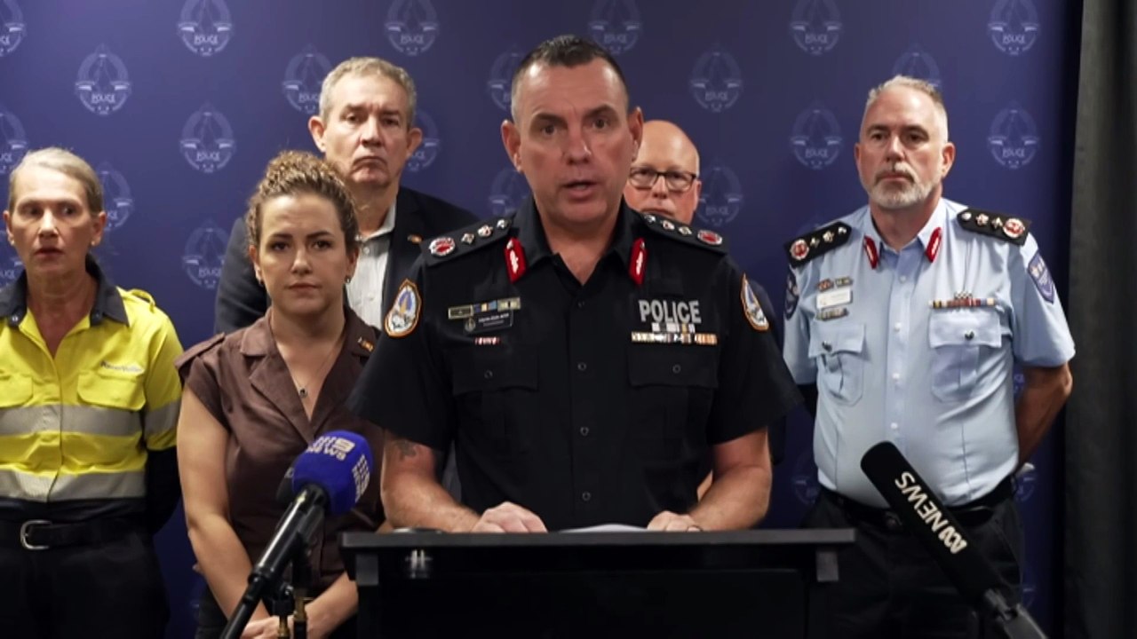 Evacuate residents in Arnhem Land communities r...