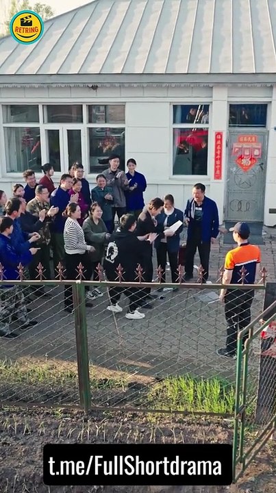 Hog Farm Boss's Romance