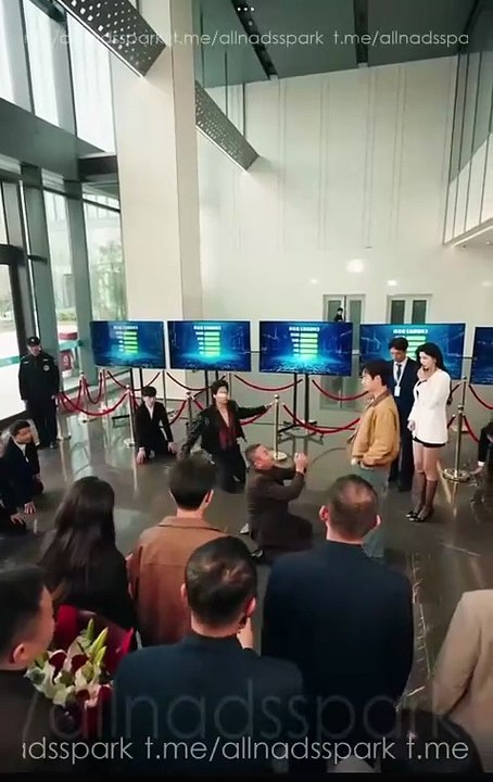 Isang Diyos Ng Digmaan Pitong Reyna