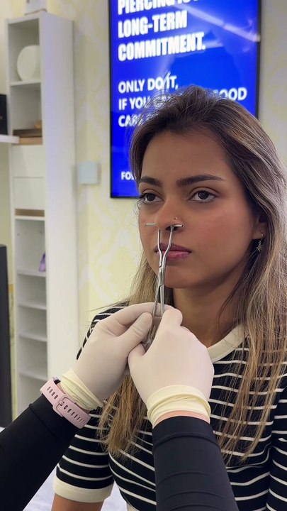 Septum Piercing: Does It ACTUALLY Hurt? #septumpiercing #nosepiercing #daithpiercing #helixpiercing