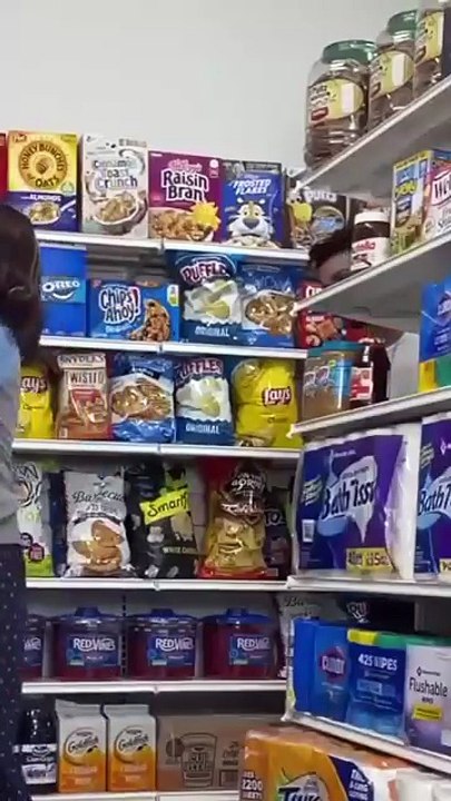 This man helped this single mother, we need more people like him! ✨✨