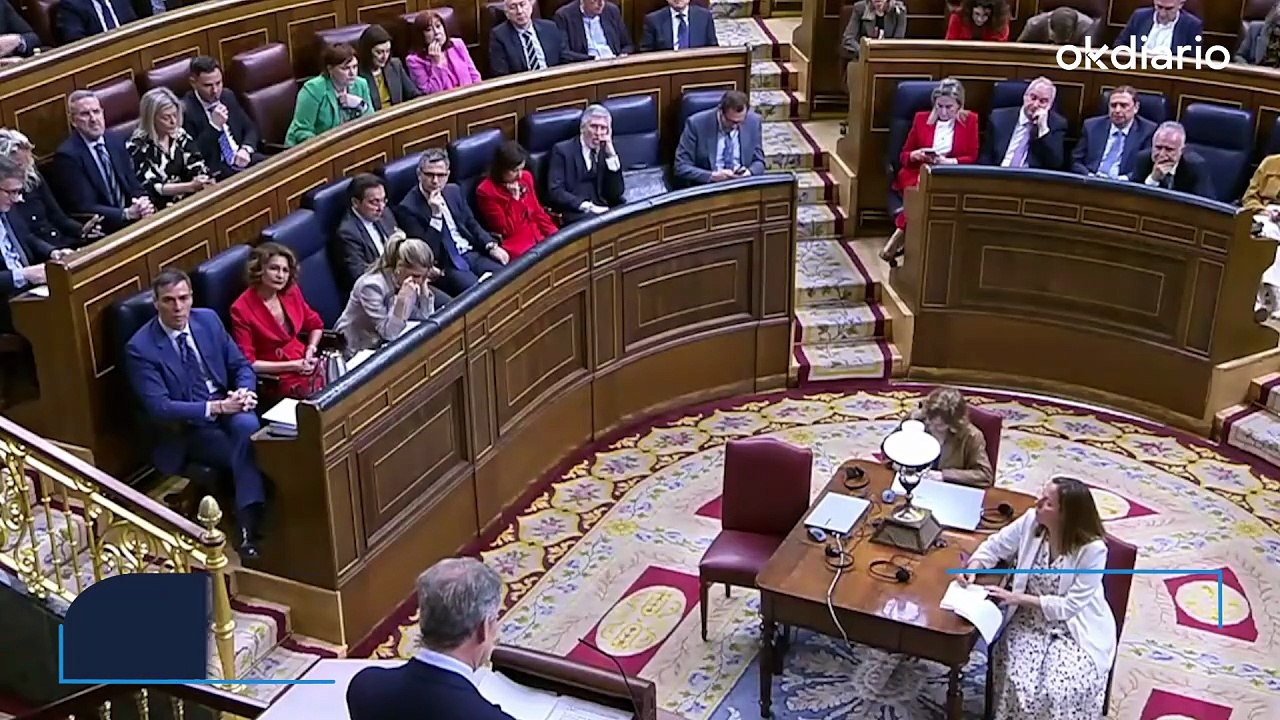 Feijóo acorrala a Sánchez: "No es usted un dictador, ¿o sí?"
