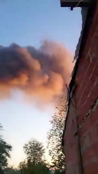 Explosión en un depósito de garrafas en Merlo 2