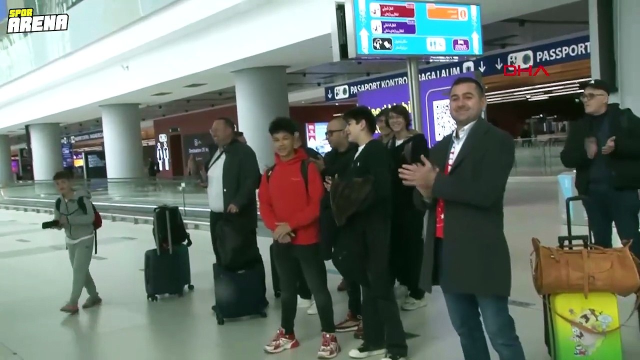 Romanya Milli Takımı İstanbul’a geldi