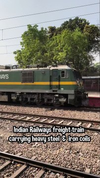 WAG 9 Locomotive Pulling Heavy Iron & Steel Rods | Indian Railways Freight Power