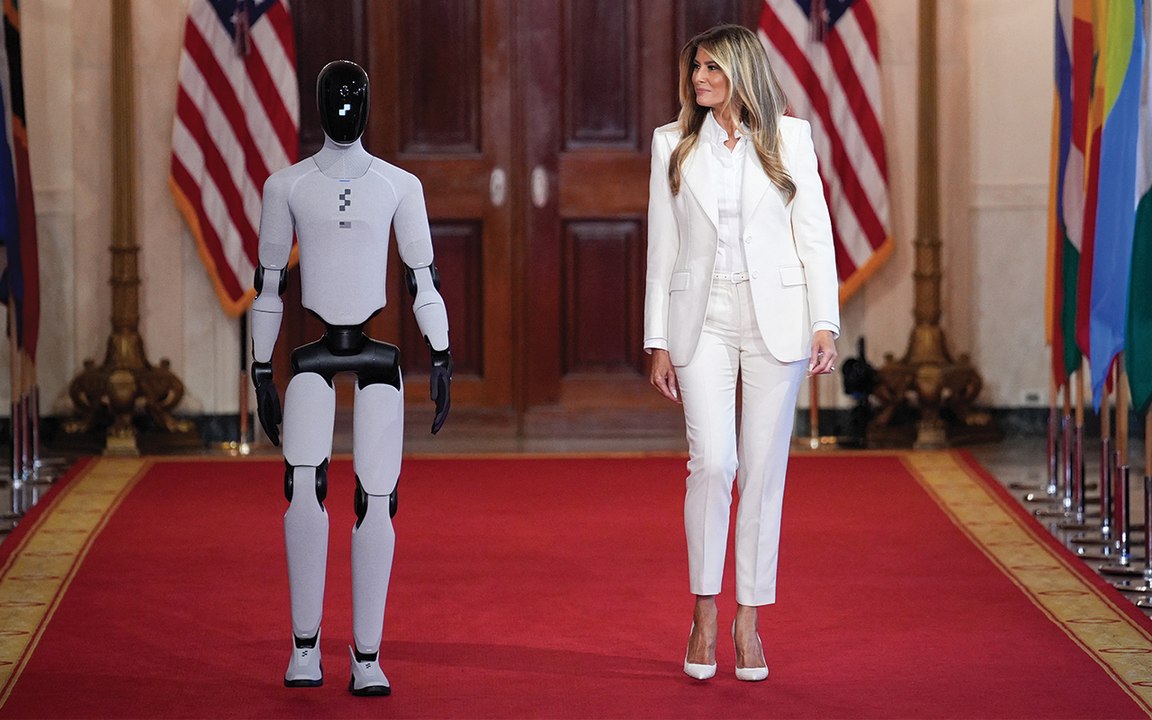 Melania Trump e Figure 03 accolgono Brigitte Macron alla Casa Bianca: le immagini