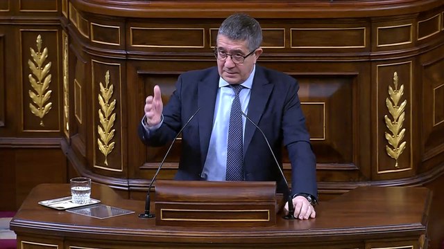 Los 5 minutos más duros de Patxi López contra Feijóo en el Congreso