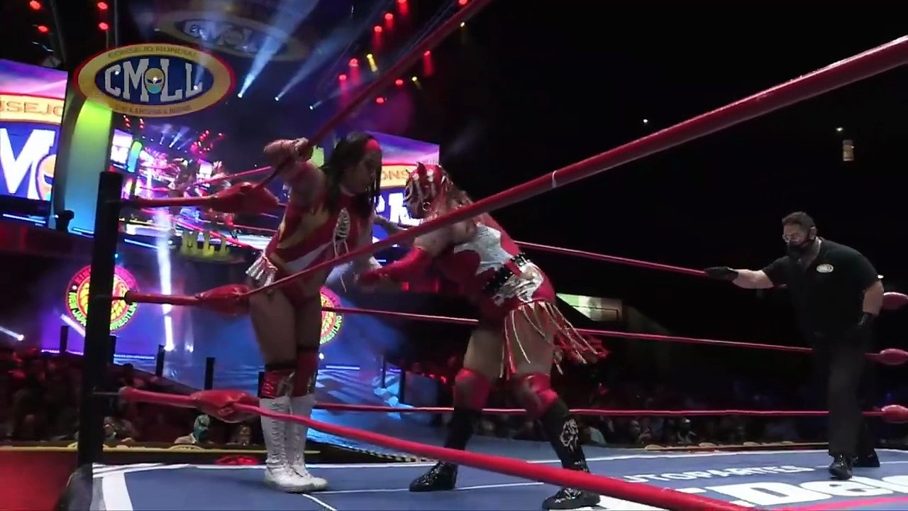 2022.03.11 CMLL Súper Viernes - Marcela & Metálica vs La Magnífica & Stephanie Vaquer