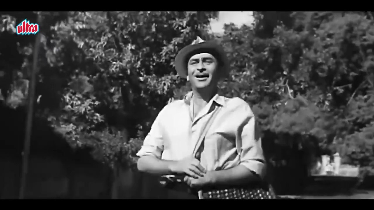 Kisi Ki Muskurahaton Jeena Isi Ka Naam Hai singer Mukesh starcast Raj Kapoor