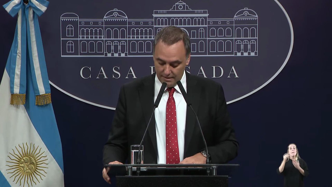 Manuel Adorni afirmó que su patrimonio lo construyó antes de entrar al Gobierno cuando "trabajaba en el sector privado