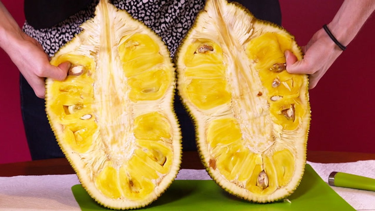 We tried jackfruit — the huge tree fruit that supposedly tastes like pulled pork