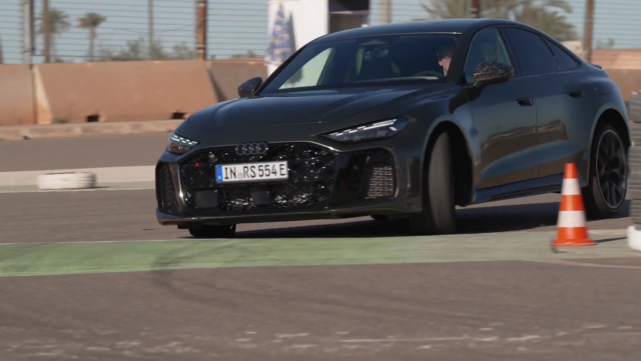 Audi RS 5 Sedan in Bedford green metallic - Race track driving