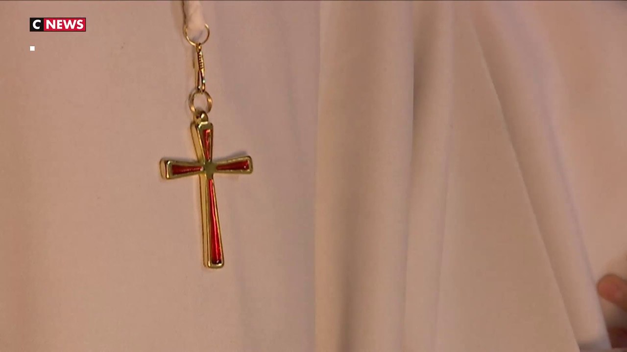 Catholicisme : les baptêmes en forte hausse chez les adultes