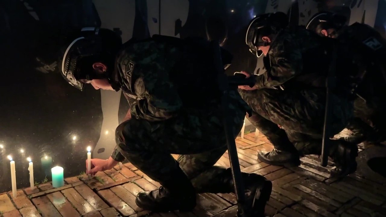 El BRUTAL HOMENAJE del PUEBLO COLOMBIANO a los MILITARES FALLECIDOS en el ACCIDENTE de AVIÓN