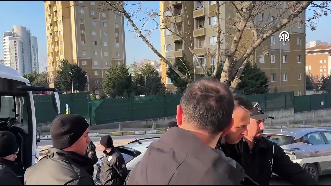 İstanbul'da uyuşturucu soruşturmasında gözaltına alınan 14 şüpheli adliyede
