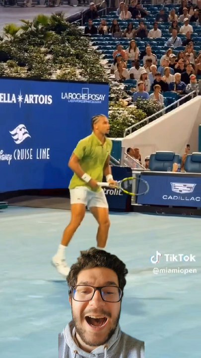 ARTHUR FILS EN DEMI-FINALE DU MASTERS 1000 DE MIAMI Au terme d'un combat magnifique face à Tommy Paul, le français se qualifie après avoir notamment sauvé 4 balles de match !