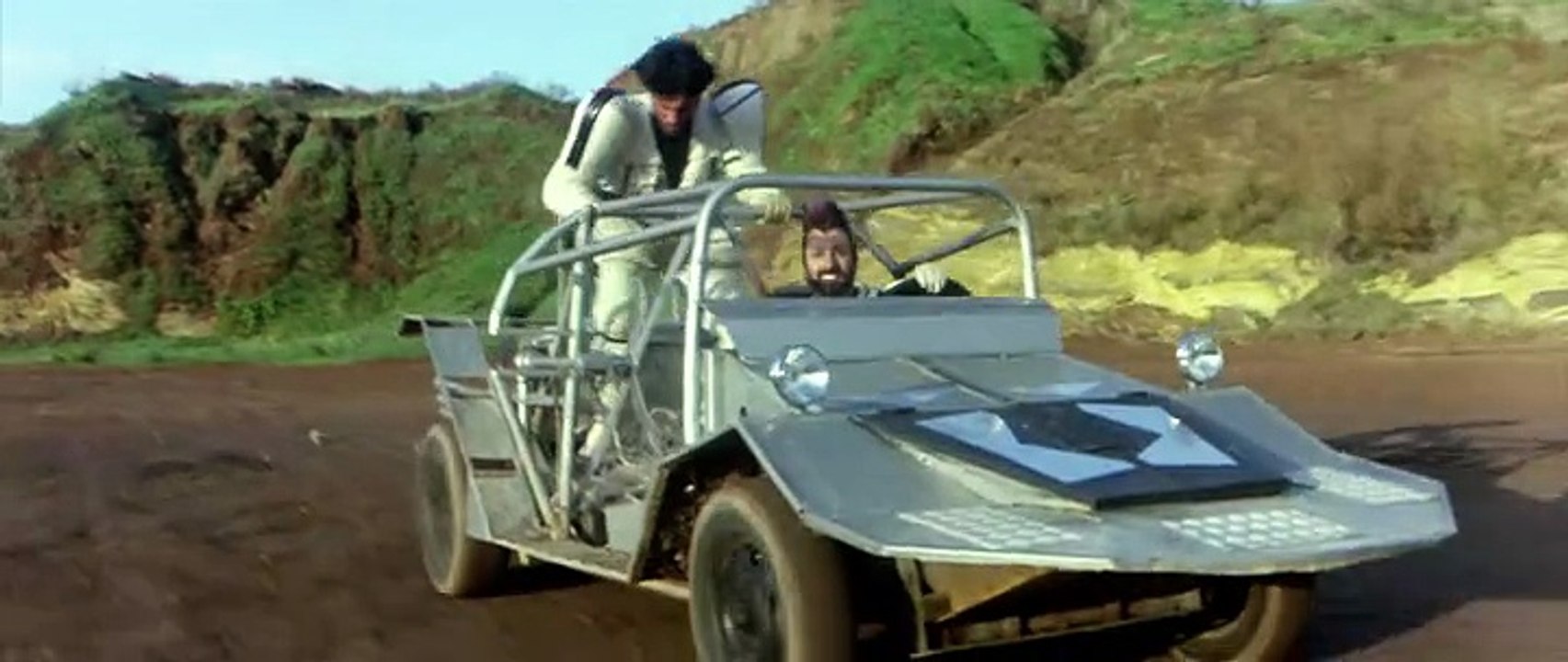 I NUOVI BARBARI        (Enzo G. Castellari; Fantascienza-Azione; 1983)