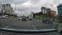 İstanbul'da trafik magandası terörü: Yol kesip sürücüye tokat attı!
