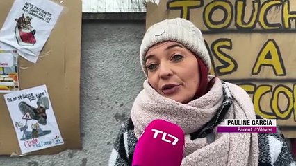 Mobilisation contre une fermeture de classe &agrave; Chazelles-sur-Lyon