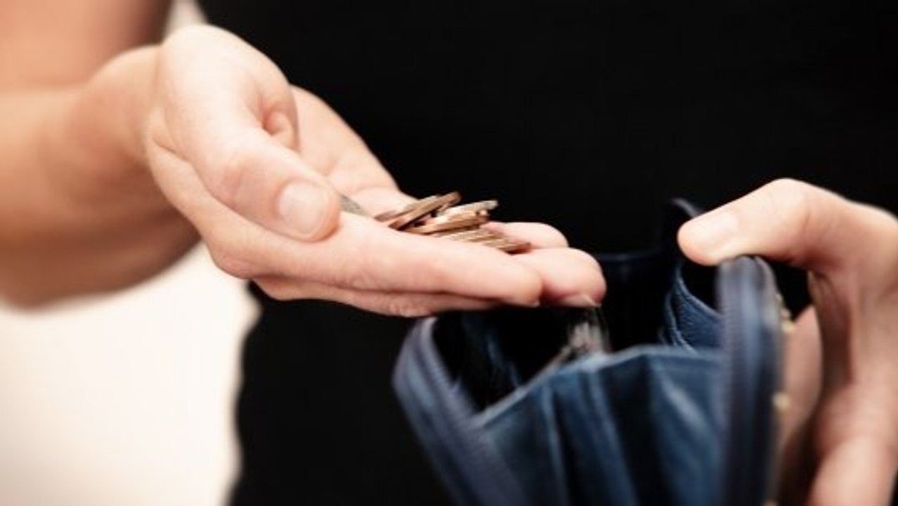 How to tell friends you’re in a tough financial spot: frank, positive tips
