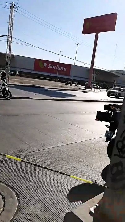 Asesinan a director de JAPAMI Roberto Castañeda en pleno boulevard Díaz Ordaz #Irapuato