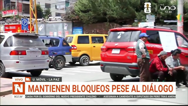 MANTIENEN BLOQUEOS PESE AL DIÁLOGO