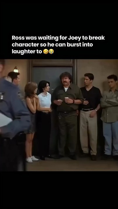 How Joey can control himself 😂😂