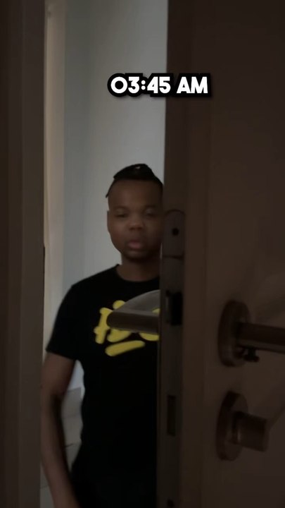 Quand tu vas aux toilettes pendant la nuit 🤣🤣