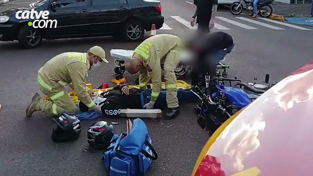 Motociclista fica ferido após batida com carro no Centro de Toledo