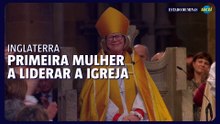 Sarah Mullally se torna primeira mulher a liderar a Igreja da Inglaterra