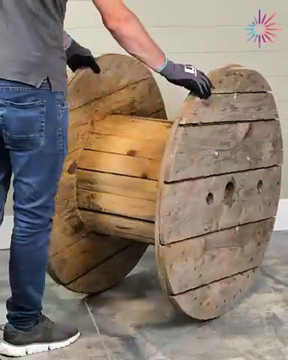 How to DIY the coolest table 💪💯