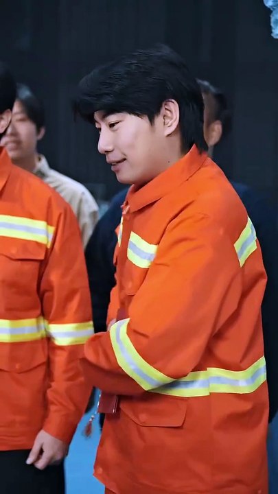 [doblado] No soy un limpiador, soy el Emperador Dragón