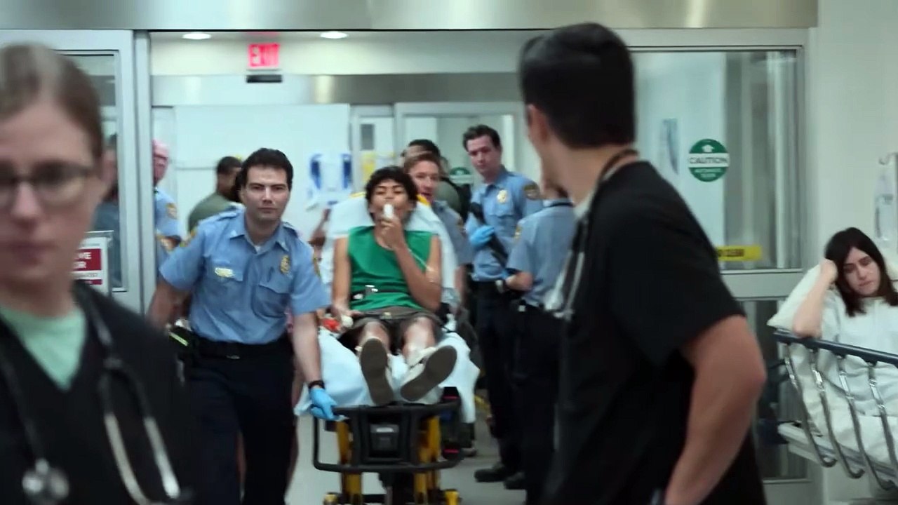 The Pitt S02E13 7-00 P.M.