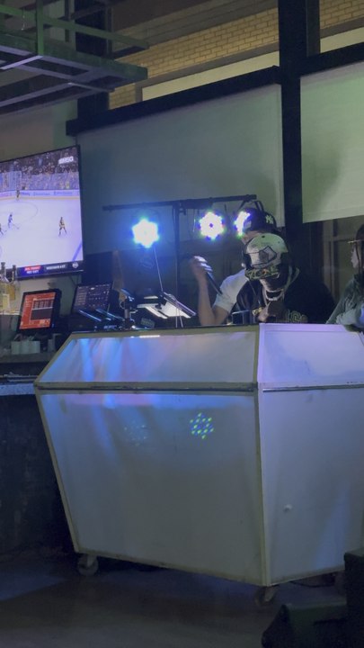 “Shitting On My Opps”