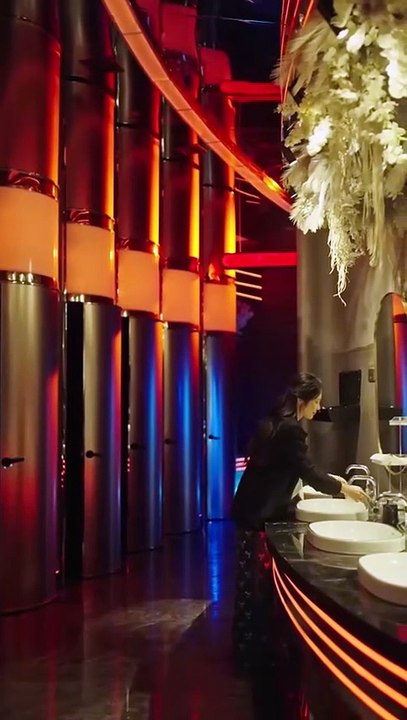 (87) Ending an unexpected intimacy that made them discover each other's physical compatibility, and since then they have tacitly become bed partners for each other to vent their emotions