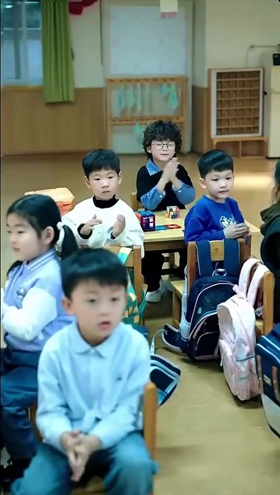 (87) After 6 years of marriage, he forced her to divorce on the day she was pregnant, just to explain to Bai Yueguang, who returned to China, that she would definitely leave and give birth to a child alone