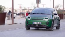 Renault Twingo E-Tech electric - Techno version in Absolute Green Driving Video