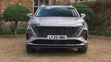 The new MGS9 PHEV in Sterling Silver Exterior Design