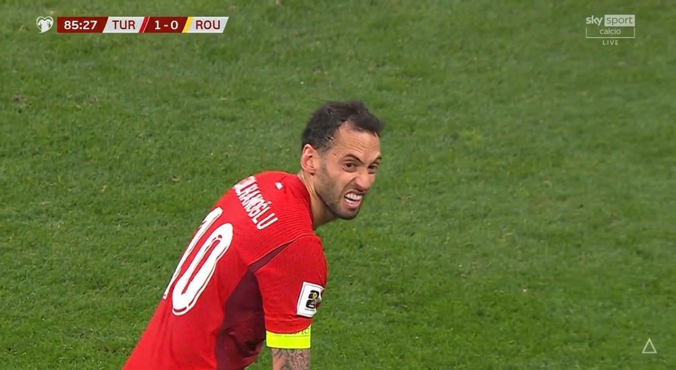 VIDEO / Inter, Calhanoglu infortunato con la Turchia: cosa è successo