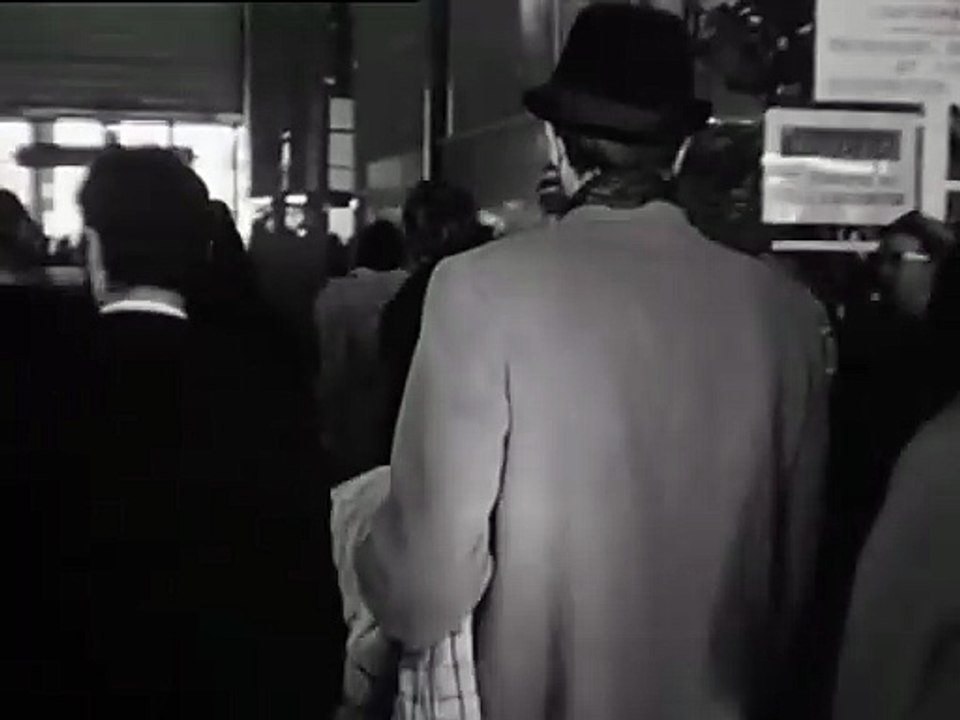 1969 - Johnny Hallyday - Arrivée à l’Aéroport de Marseille (Provence Actualités, 27 Décembre)