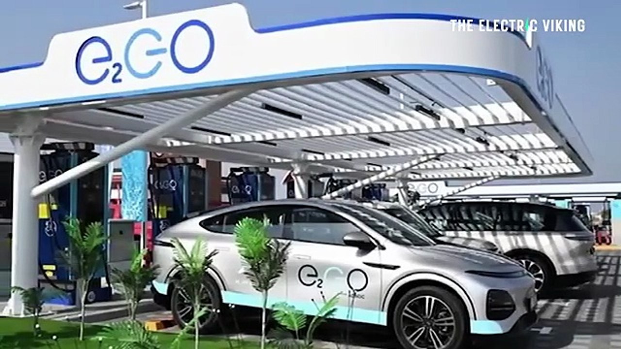 Even Oil States Know EVs Are Inevitable - UAE Opens HUGE Fast-Charging Highway