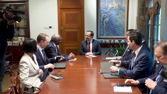 Chipre: Nikos Christodoulides se reúne con el representante especial de la ONU