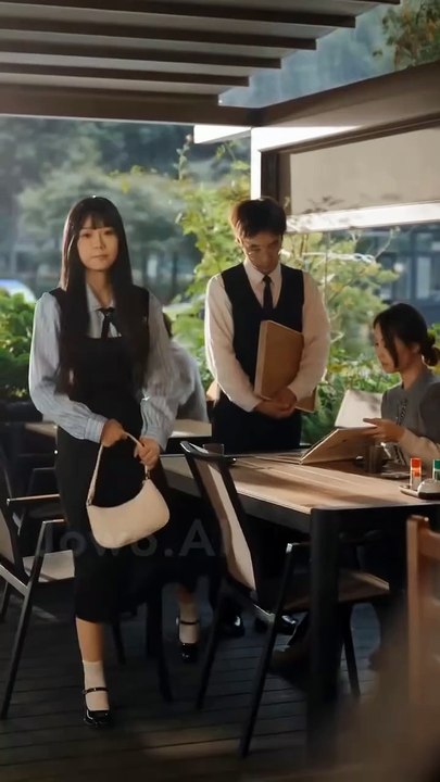 Zmuszona do ślubu z lodowatym CEO, a on zamienia jej życie w bajkę (POLSKI)