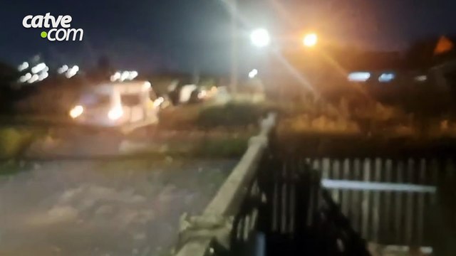 Van é atingida e arrastada por trem em Ponta Grossa; veja