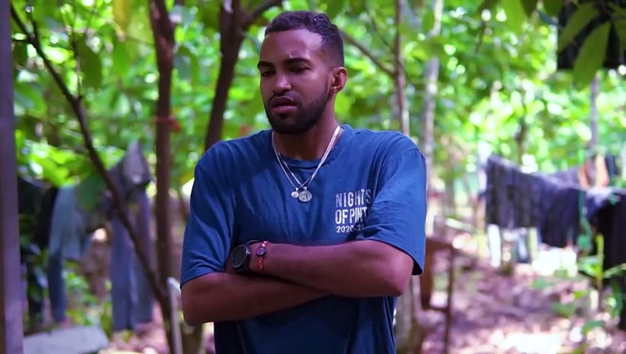 Botaba la comida que le llevaba su vecina sin imaginar que pasaria esto